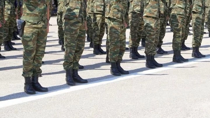 Νέα μέτρα κατά του κορονοϊού από το ΓΕΕΘΑ για όσους πρόκειται να παρουσιαστούν